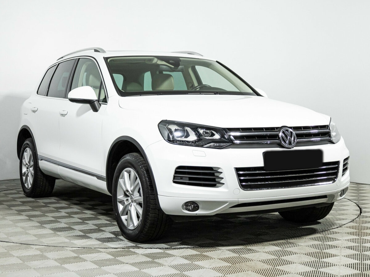 Volkswagen Touareg б/у, 2013, Автоматическая. Фото: #2