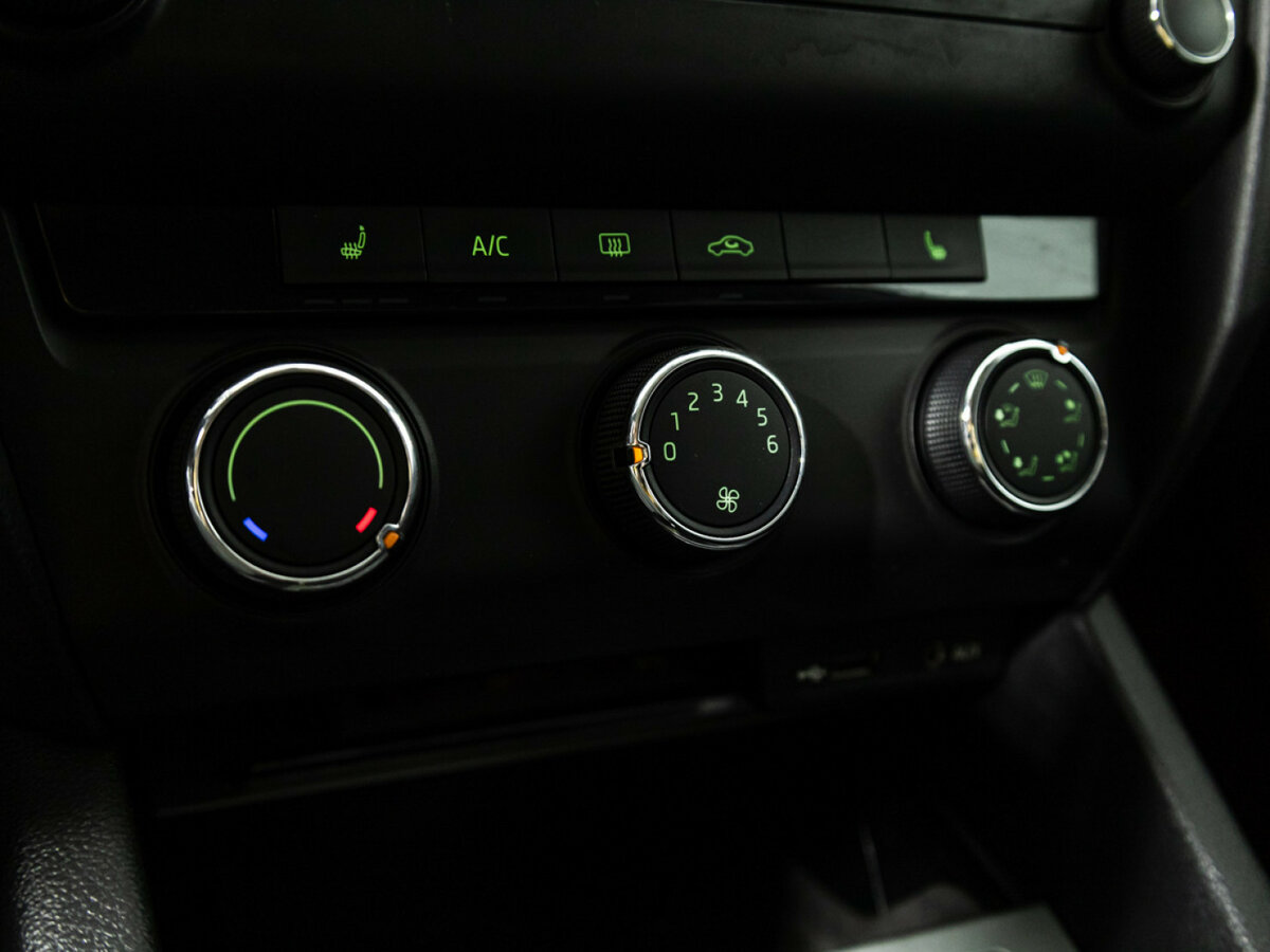 Skoda Octavia б/у, 2014, Роботизированная. Фото: #13