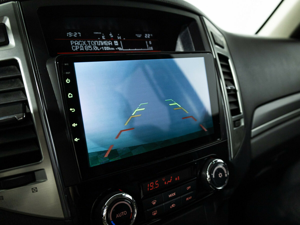 Mitsubishi Pajero б/у, 2015, Автоматическая. Фото: #13