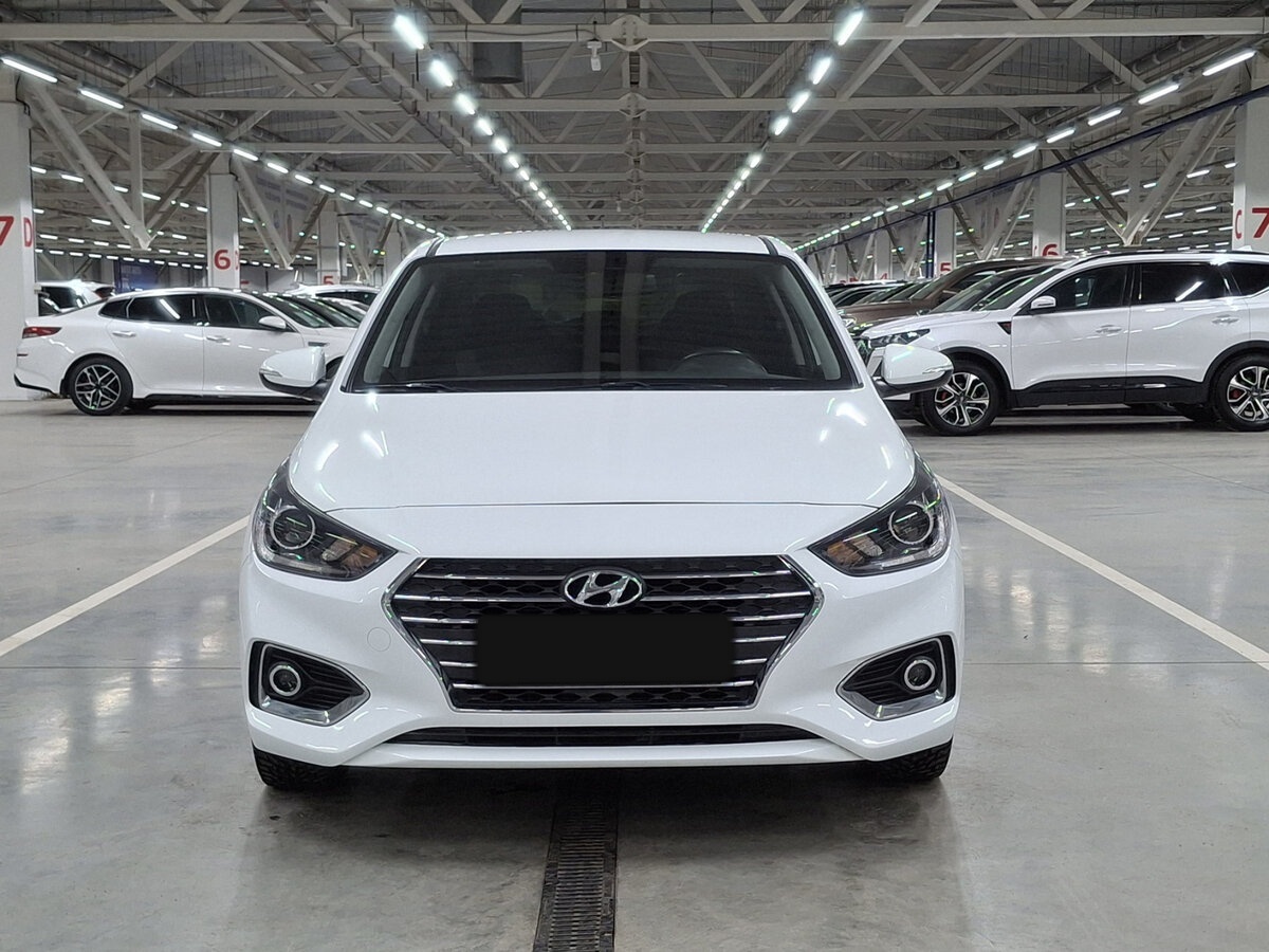 Hyundai Solaris б/у, 2017, Автоматическая. Фото: #1