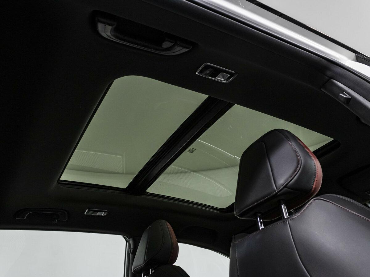 Geely Coolray б/у, 2023, Роботизированная. Фото: #15