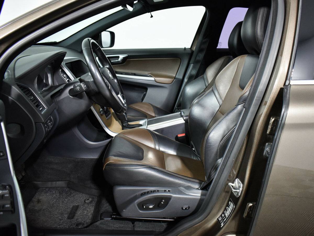 Вольво ИксЦ60 б/у, 2017, Автоматическая. Фото: #8