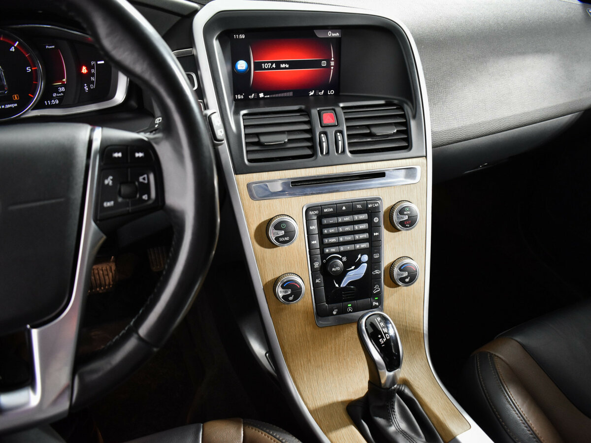 Вольво ИксЦ60 б/у, 2017, Автоматическая. Фото: #14