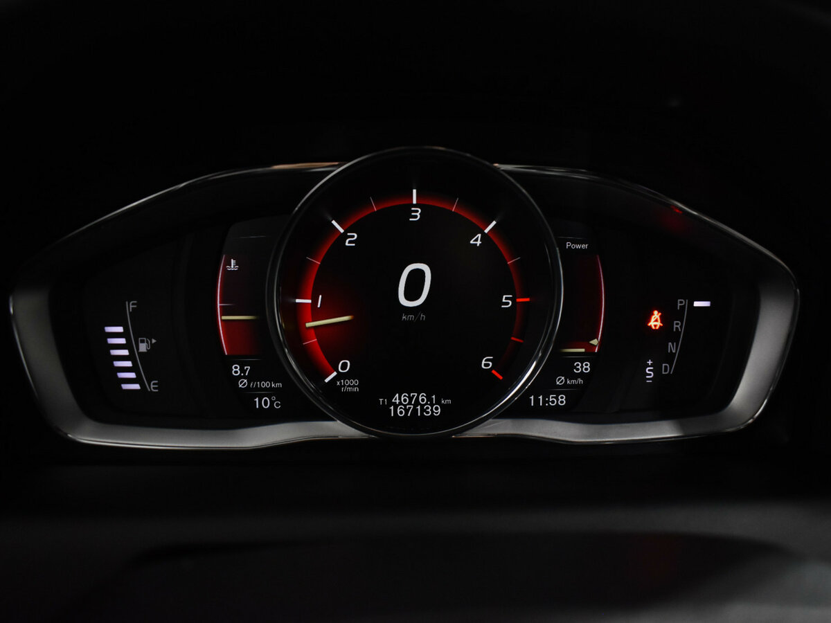 Вольво ИксЦ60 б/у, 2017, Автоматическая. Фото: #18