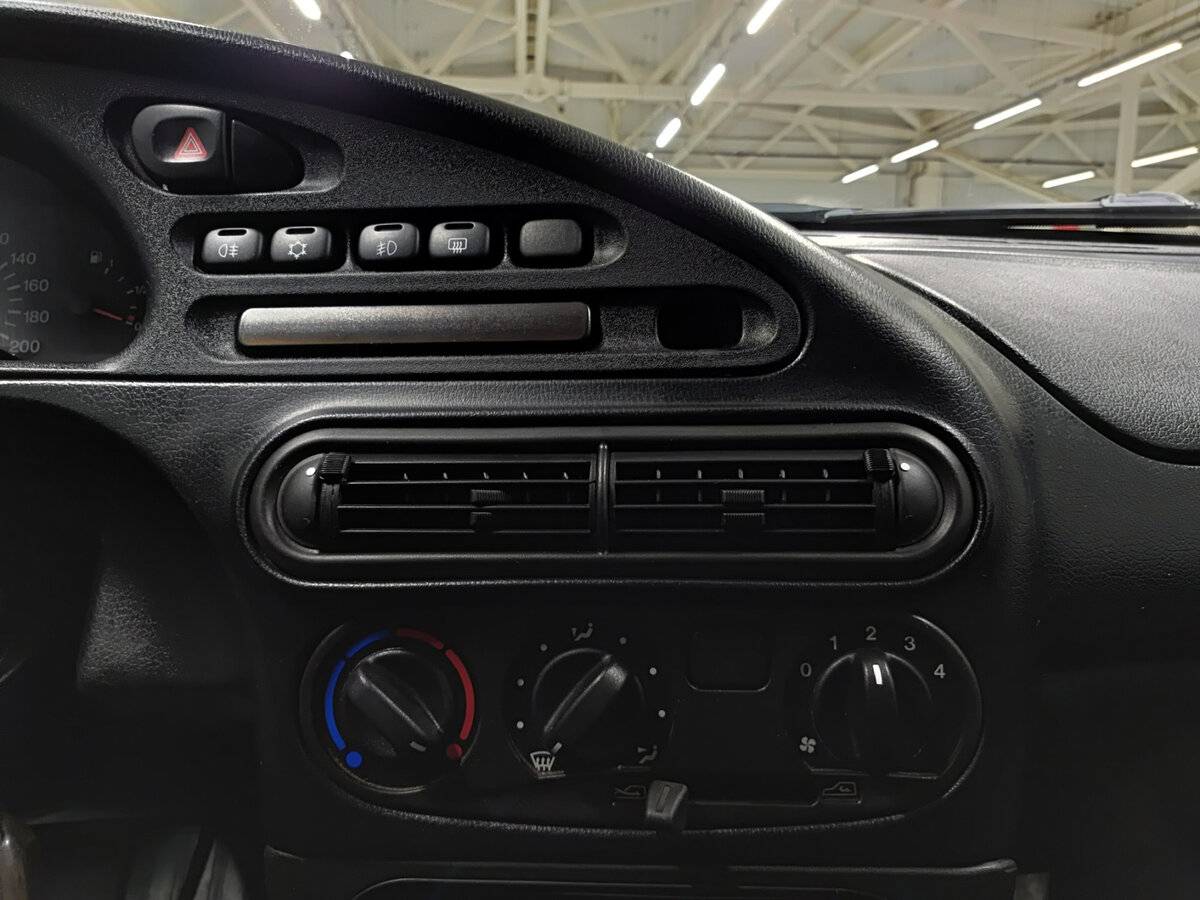 Chevrolet Niva б/у, 2017, Механическая. Фото: #14