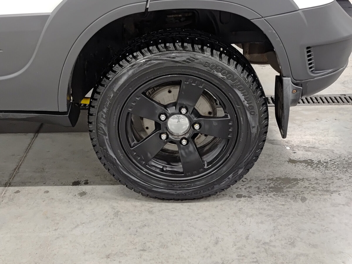 Chevrolet Niva б/у, 2017, Механическая. Фото: #17