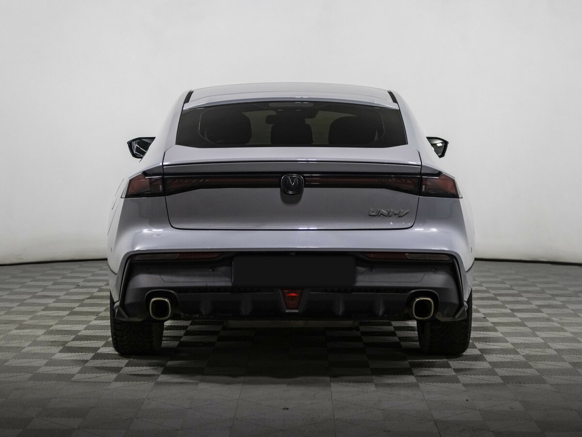 Changan UNI-V б/у, 2023, Роботизированная. Фото: #5