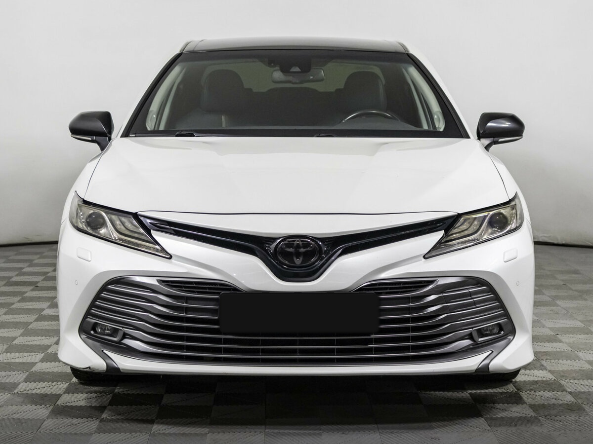 Toyota Camry б/у, 2019, Автоматическая. Фото: #1