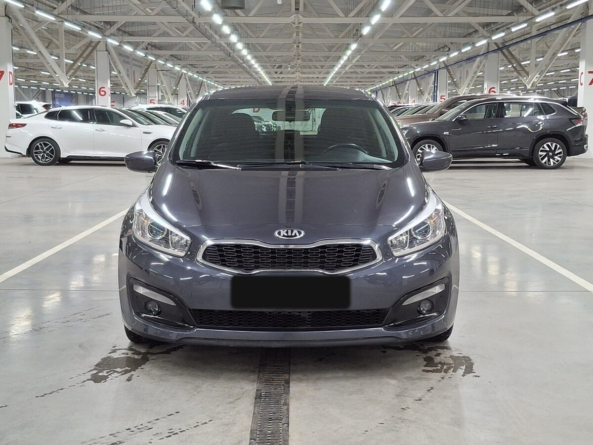 Kia Ceed б/у, 2018, Автоматическая. Фото: #1