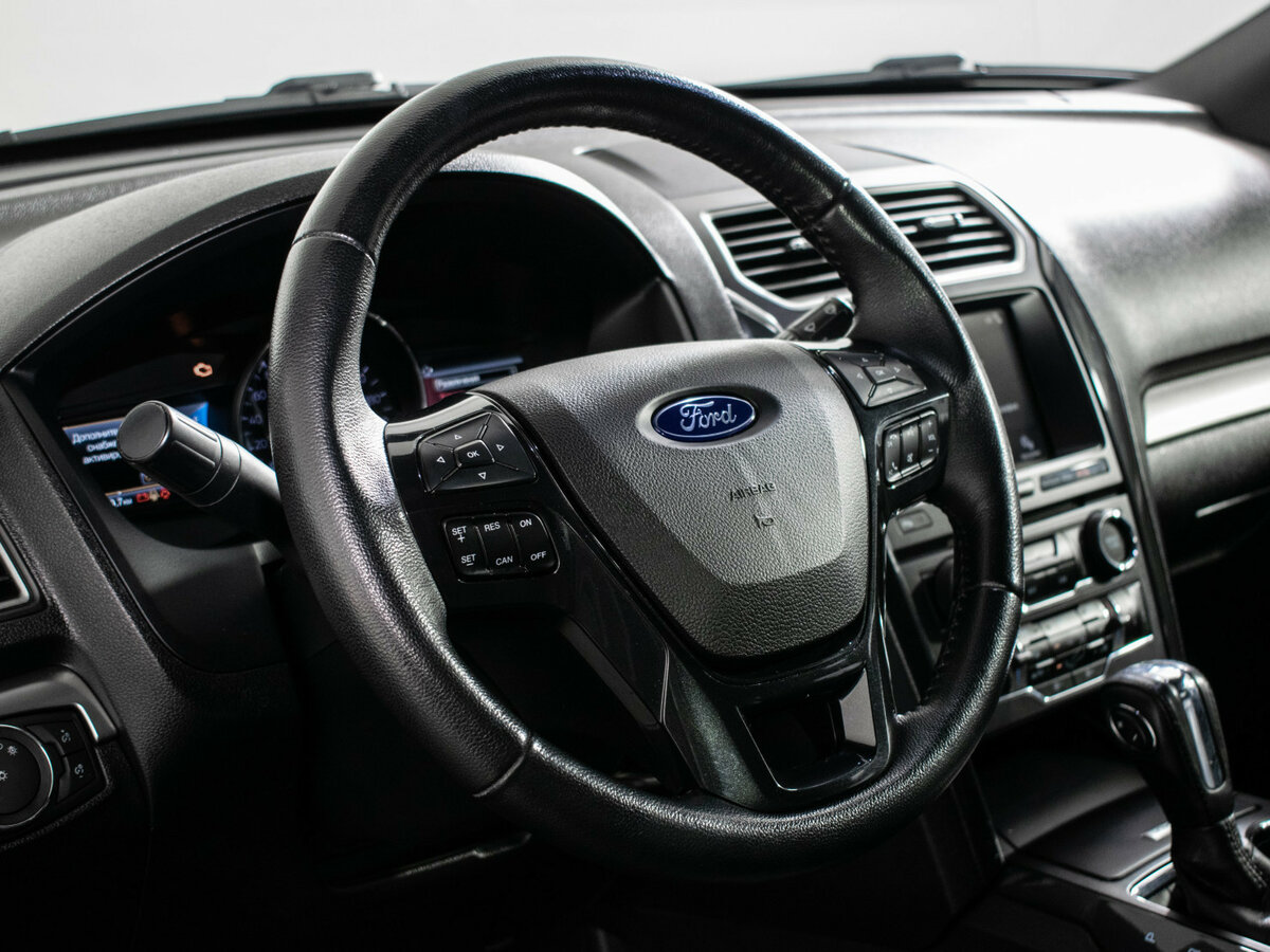 Ford Explorer б/у, 2018, Автоматическая. Фото: #13