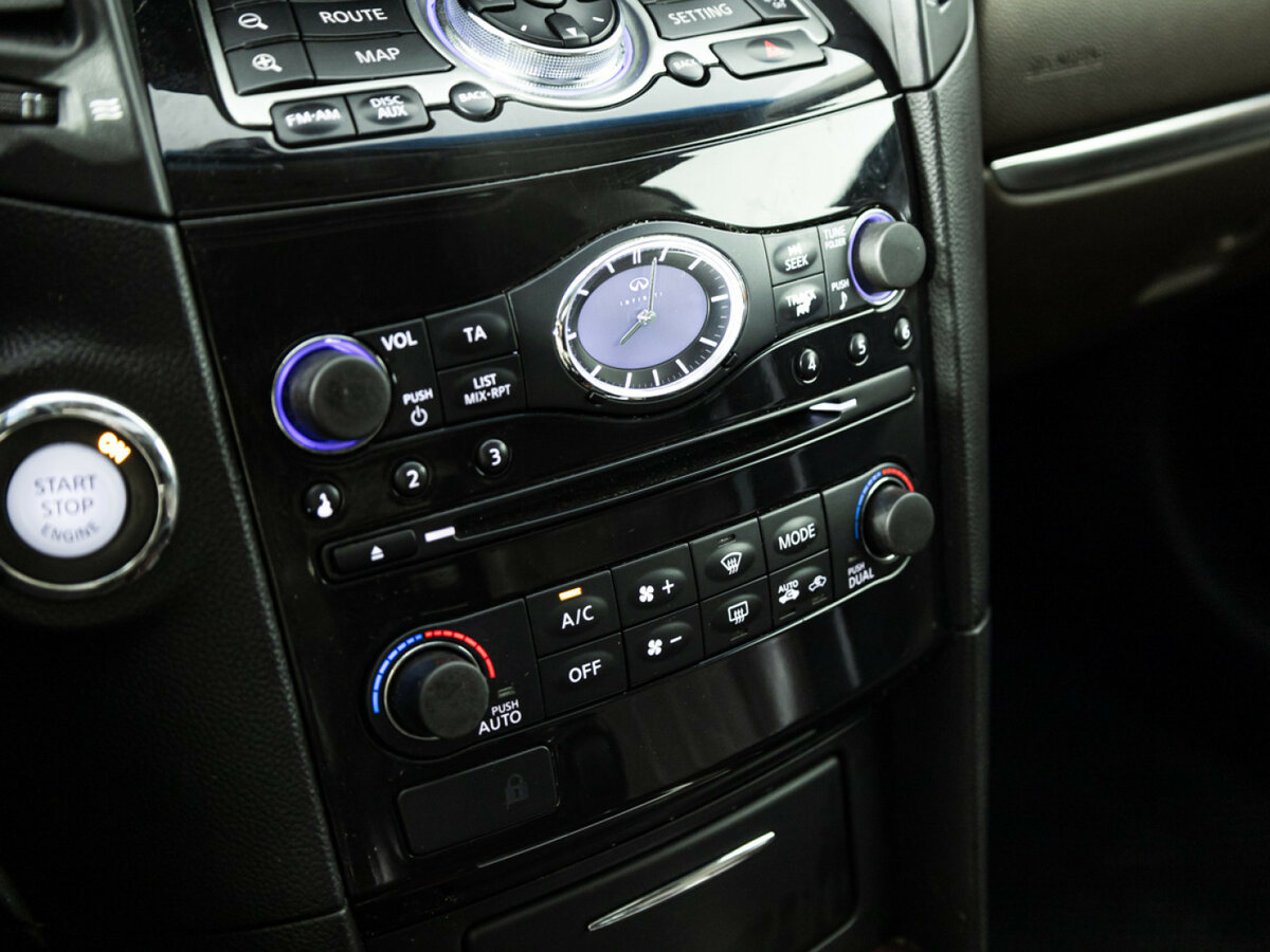 Infiniti FX б/у, 2012, Автоматическая. Фото: #18