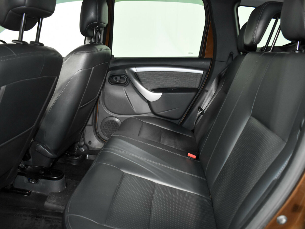 Renault Duster б/у, 2012, Механическая. Фото: #16