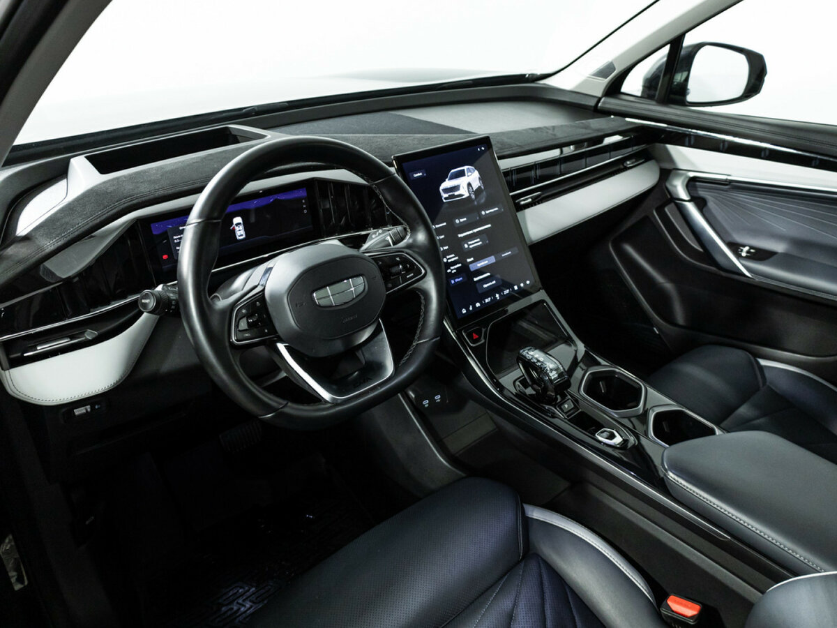 Geely Atlas б/у, 2024, Роботизированная. Фото: #8