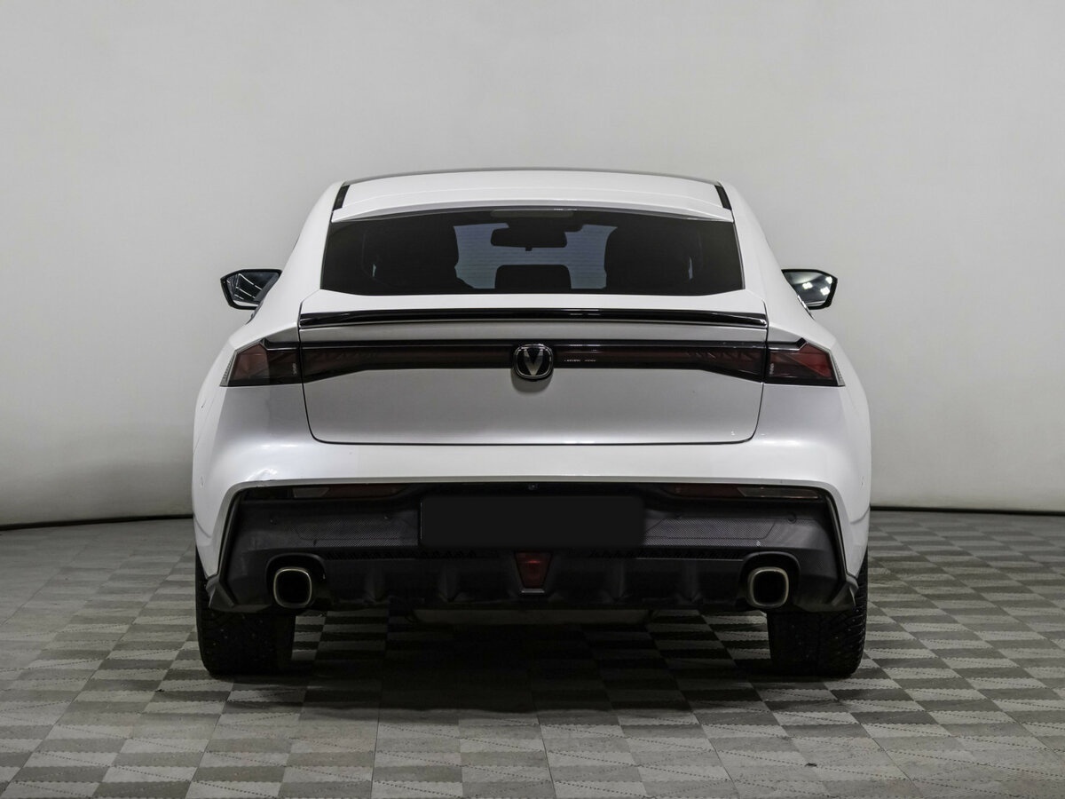 Changan UNI-V б/у, 2023, Роботизированная. Фото: #4