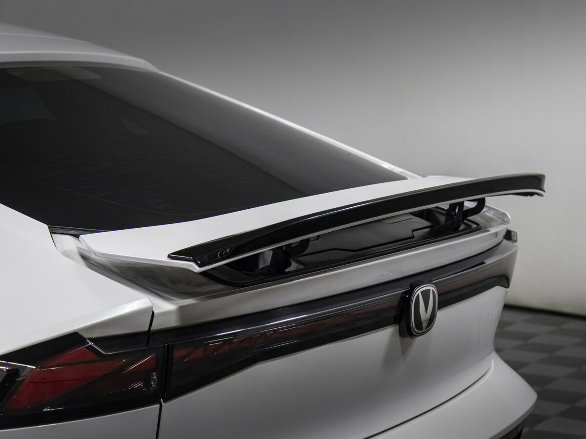 Changan UNI-V б/у, 2023, Роботизированная. Фото: #6