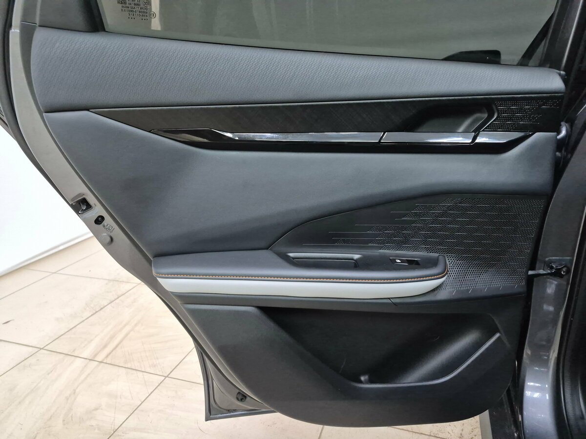 Changan UNI-V б/у, 2024, Роботизированная. Фото: #13