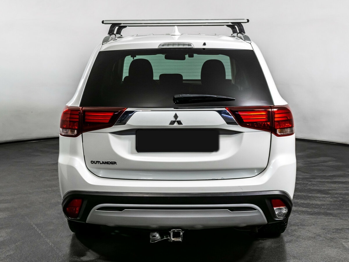 Mitsubishi Outlander б/у, 2021, Вариатор. Фото: #5