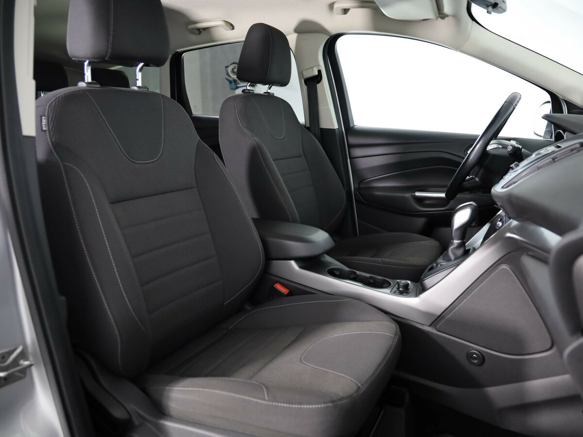 Ford Kuga б/у, 2016, Автоматическая. Фото: #17