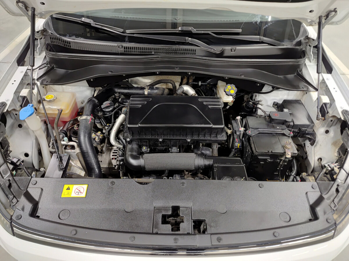 Москвич 3 б/у, 2023, Механическая. Фото: #8