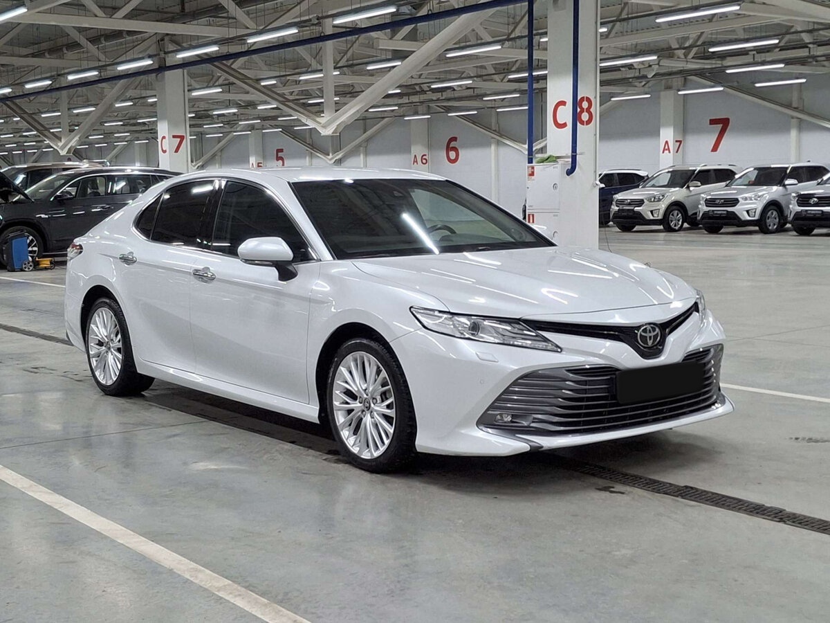 Toyota Camry б/у, 2020, Автоматическая. Фото: #2