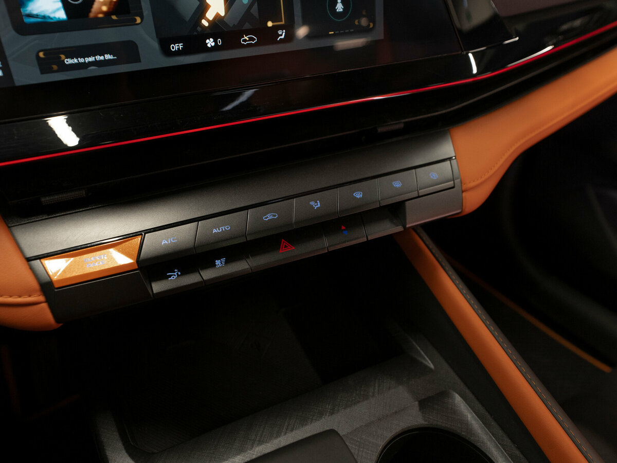 Changan UNI-V б/у, 2023, Роботизированная. Фото: #18