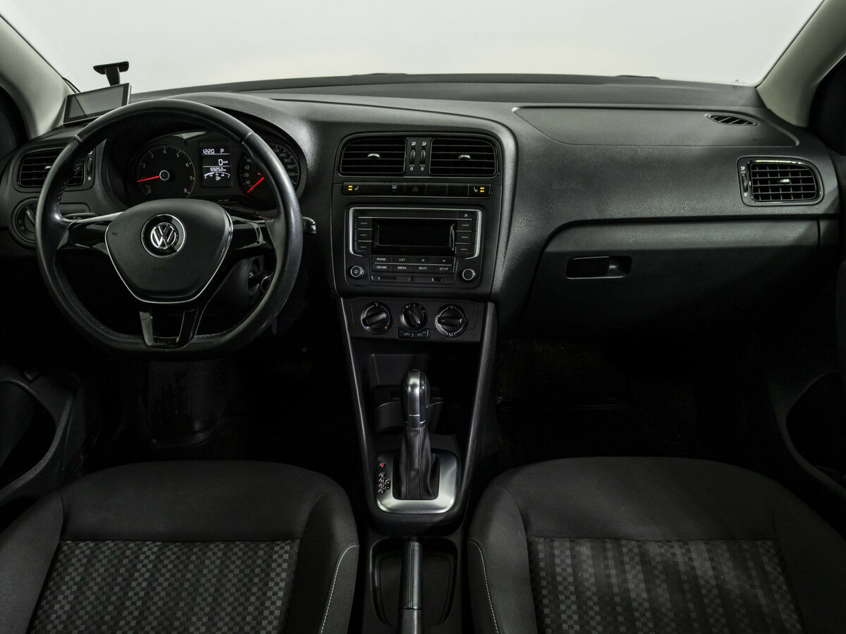 Volkswagen Polo б/у, 2016, Автоматическая. Фото: #10