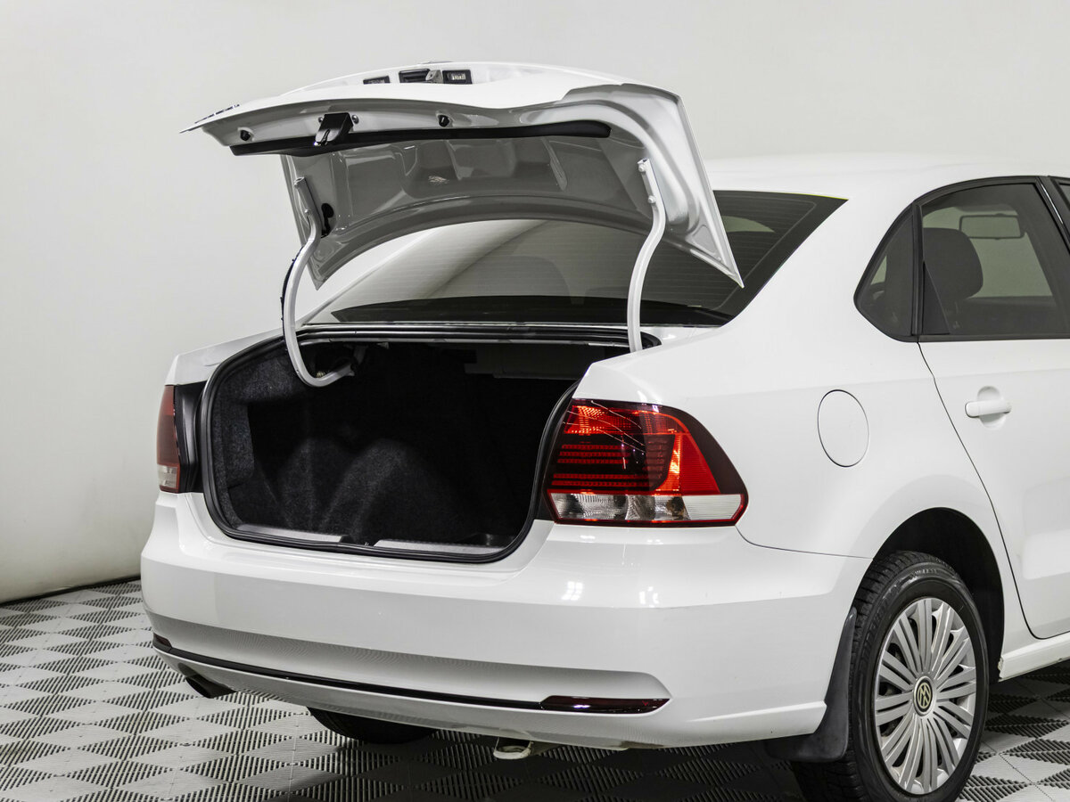 Volkswagen Polo б/у, 2016, Автоматическая. Фото: #12