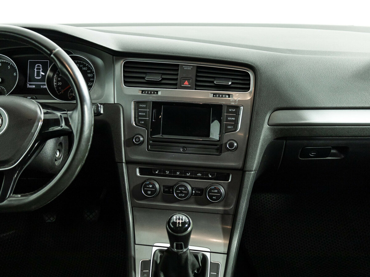 Volkswagen Golf б/у, 2013, Механическая. Фото: #13