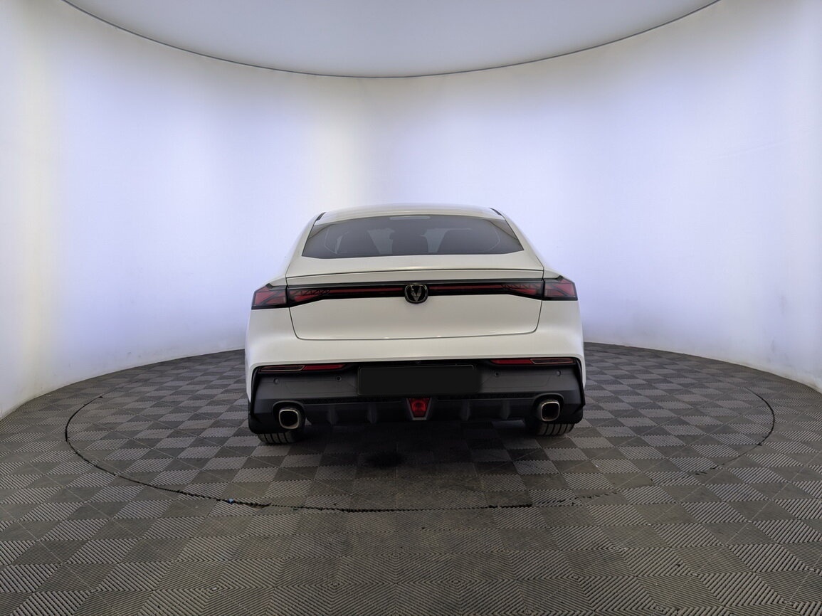 Changan UNI-V б/у, 2023, Роботизированная. Фото: #5