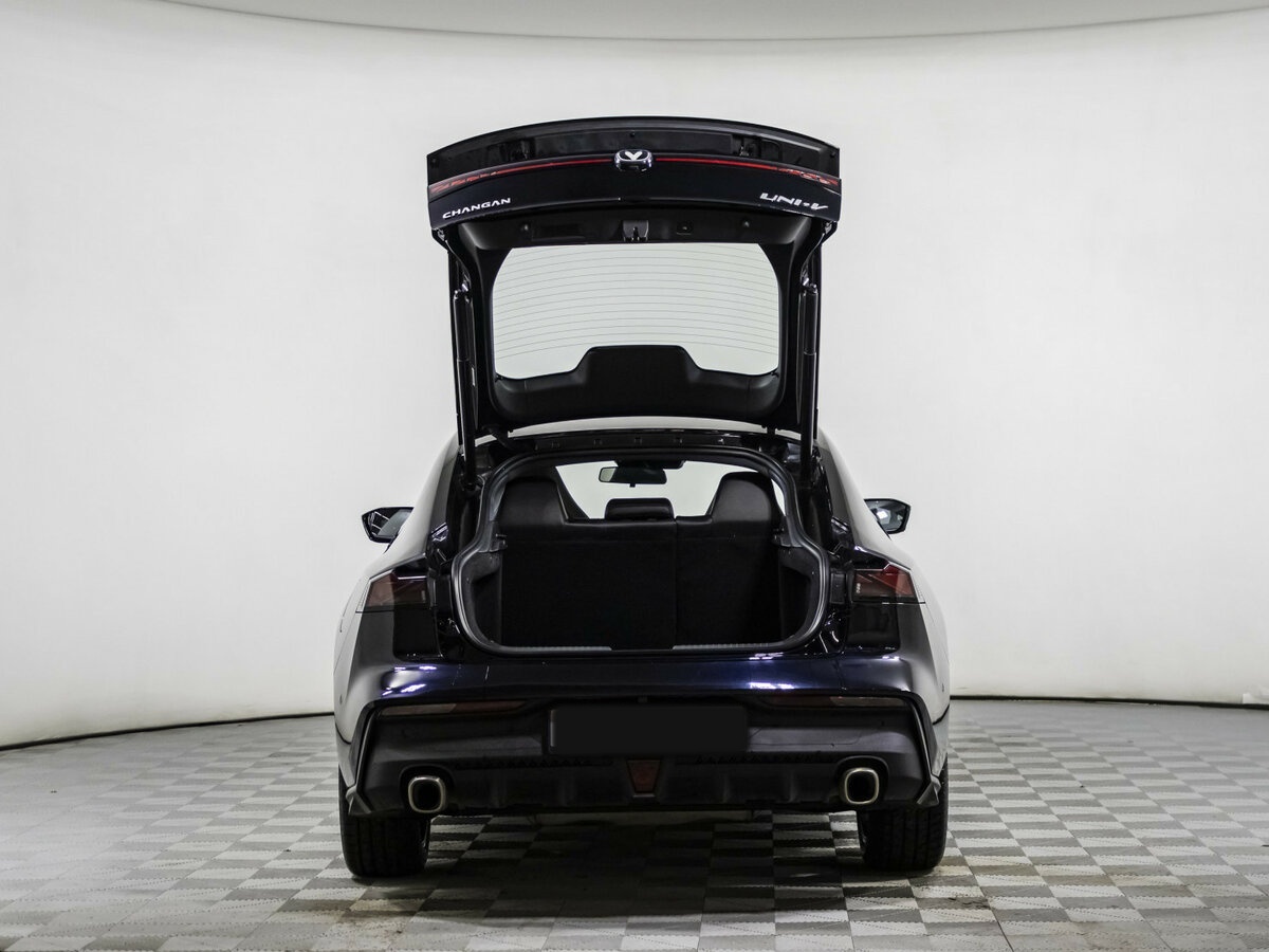 Changan UNI-V б/у, 2024, Роботизированная. Фото: #15
