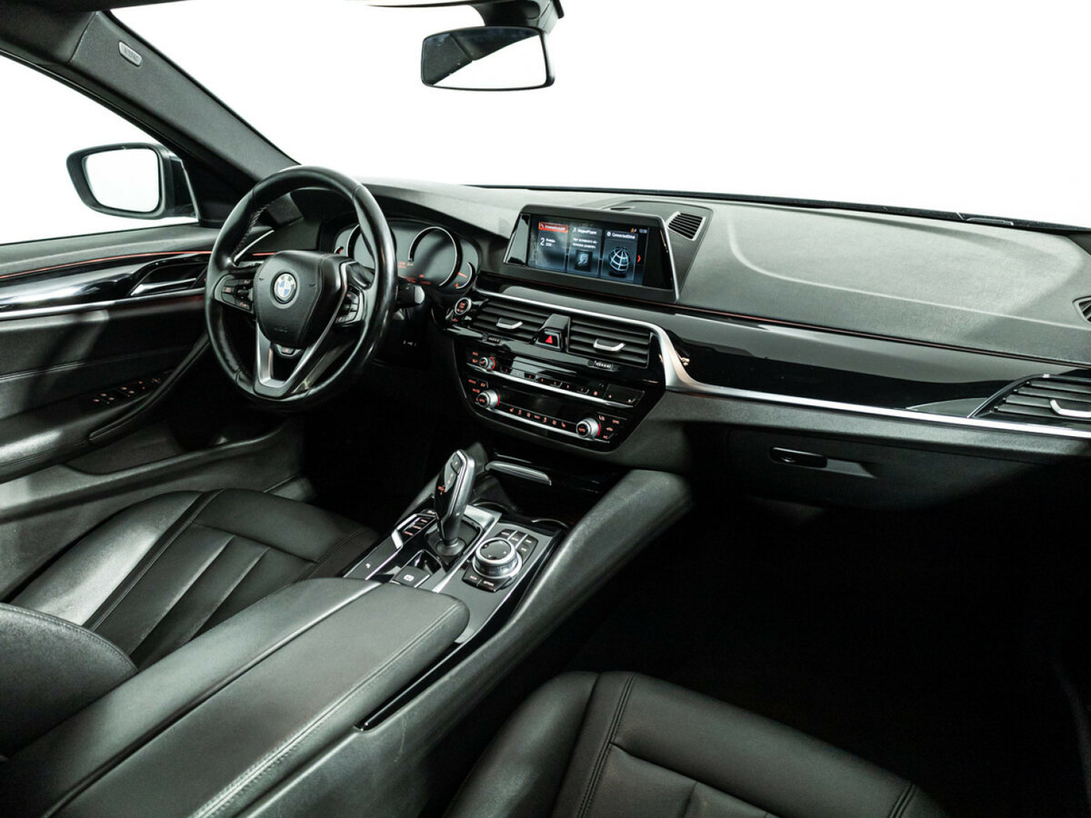 BMW 5 серии б/у, 2017, Автоматическая. Фото: #8