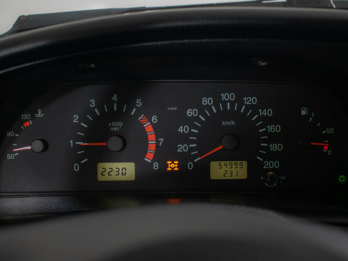 Chevrolet Niva б/у, 2012, Механическая. Фото: #9