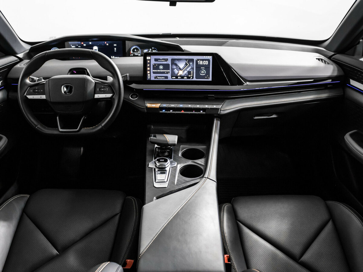 Changan UNI-V б/у, 2023, Роботизированная. Фото: #10