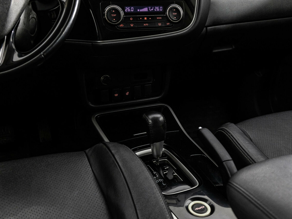 Mitsubishi Outlander б/у, 2017, Вариатор. Фото: #9