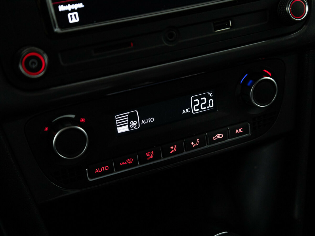 Volkswagen Polo б/у, 2018, Роботизированная. Фото: #15