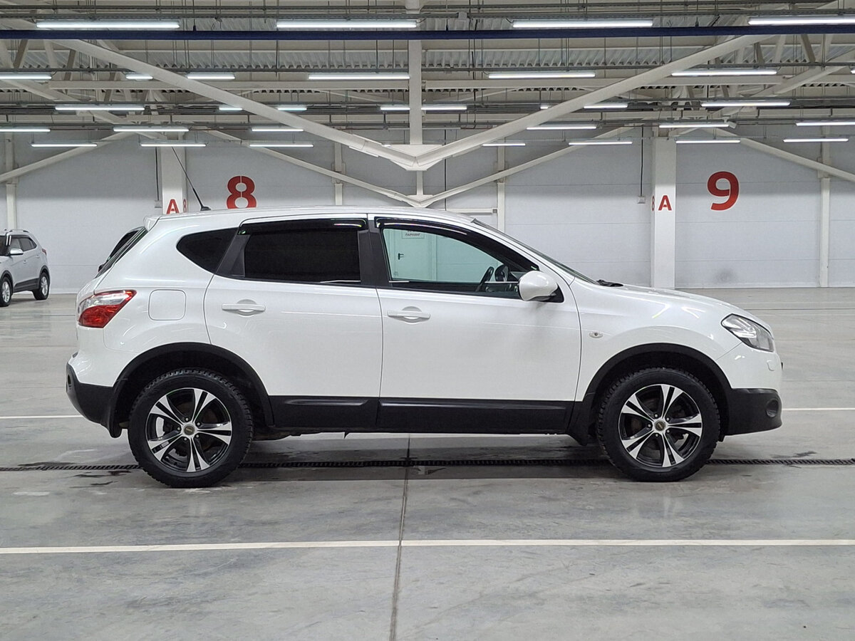 Nissan Qashqai б/у, 2013, Механическая. Фото: #3