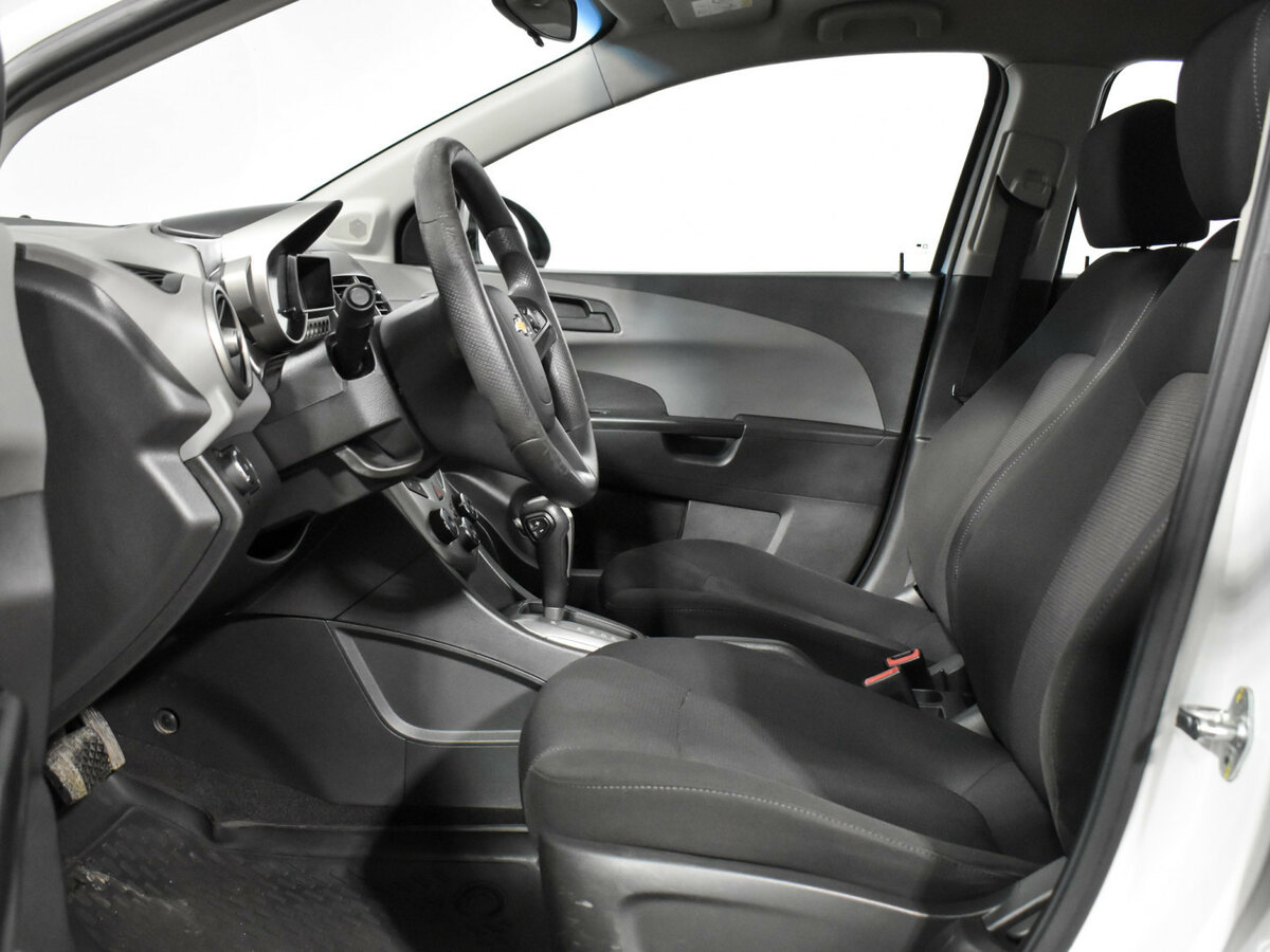 Chevrolet Aveo б/у, 2014, Автоматическая. Фото: #9